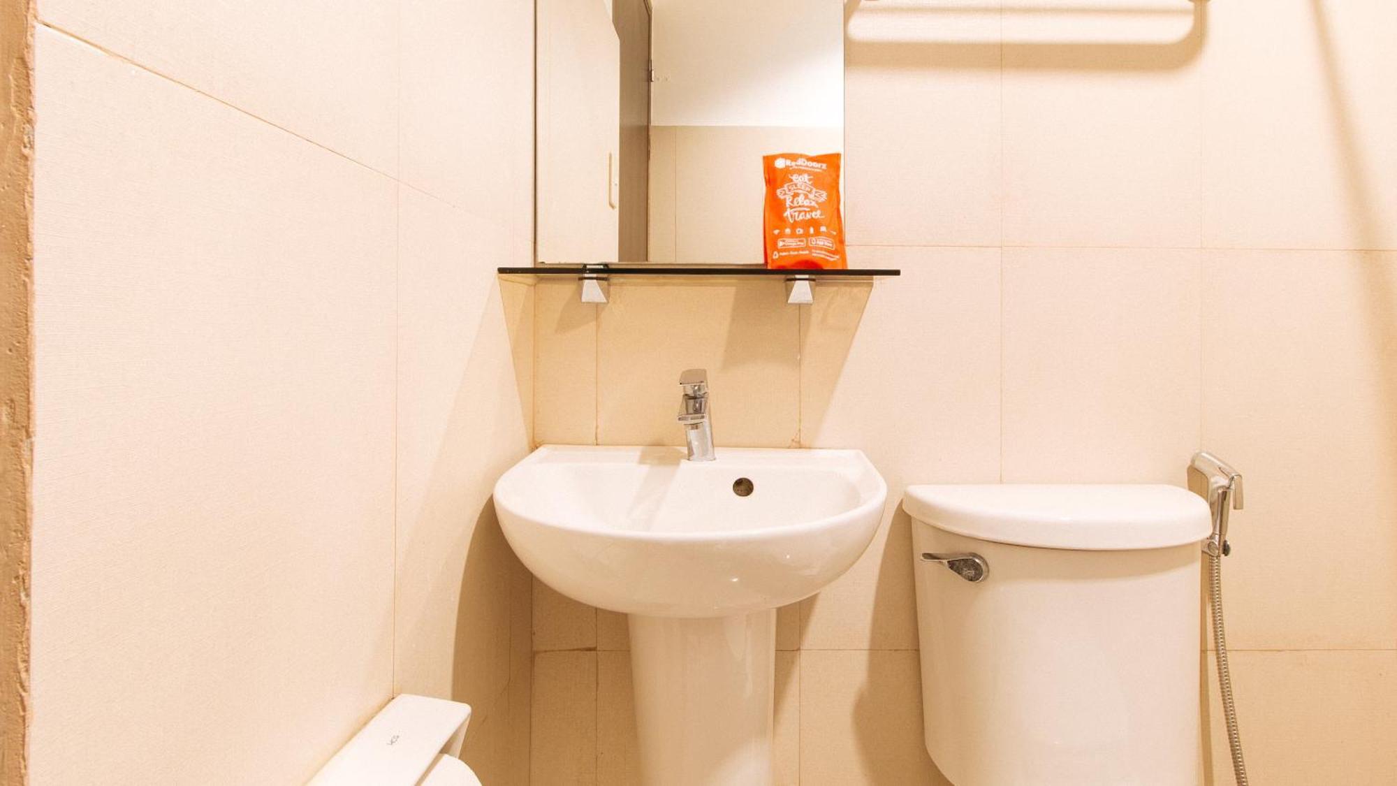 Reddoorz At Manila Venetian Hotel Екстериор снимка