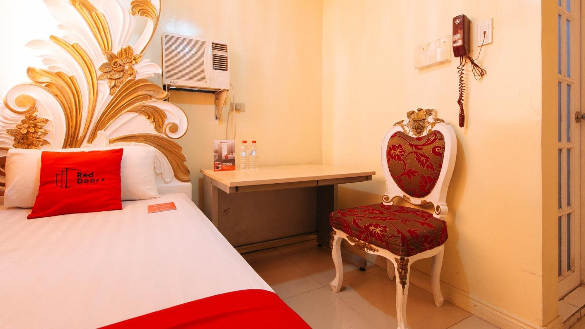 Reddoorz At Manila Venetian Hotel Екстериор снимка