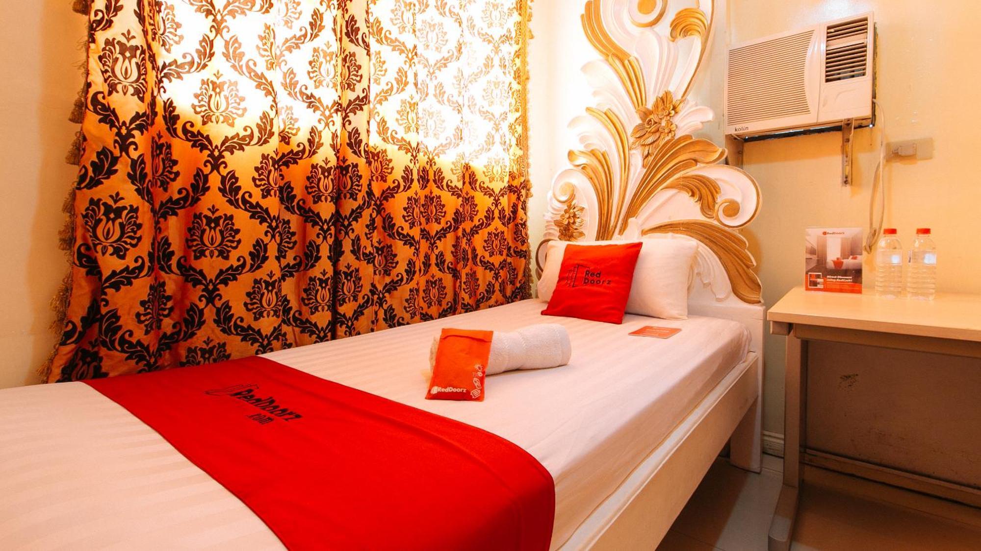 Reddoorz At Manila Venetian Hotel Екстериор снимка
